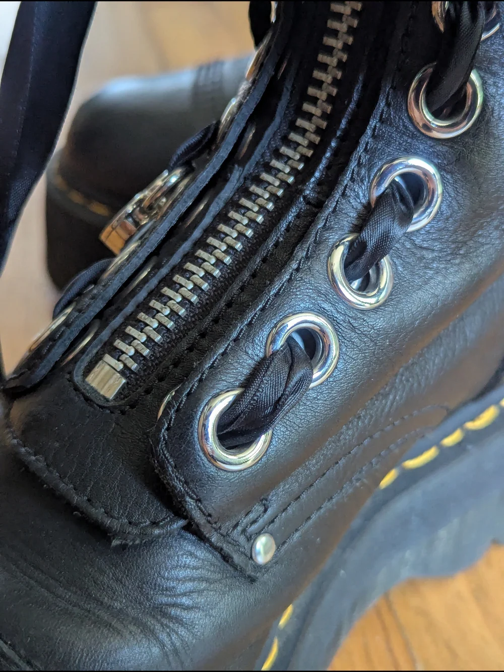 LIMITED Dr. Martens 1460 Max Leather Platform Boots - Black